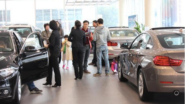 雨刮器刮不干净？十年驾龄老司机说：十块钱搞定！