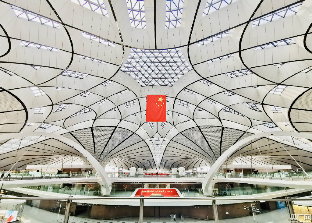 萬(wàn)萬(wàn)沒(méi)想到（北京大興機(jī)場(chǎng)停車費(fèi)怎么收費(fèi)?。┐笈d國(guó)際機(jī)場(chǎng)停車費(fèi)多少錢(qián)一小時(shí)，(圖2)