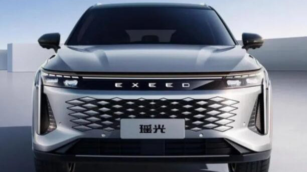 最美奇瑞星途SUV来了！搭2.0T+24.6寸曲面双连屏，车展预售16.78万起