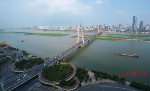 南昌红谷八路现状揭秘：最新实地探访与未来展望