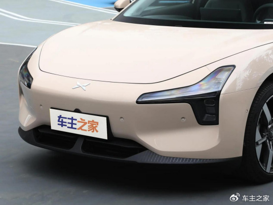 秦L EV配置智驾都在线 小鹏MONA M03还有胜算吗?