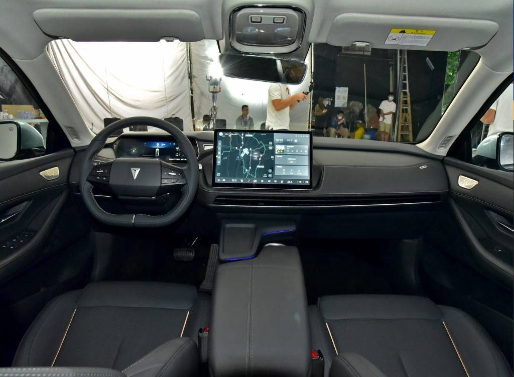 长安深蓝SL03对比比亚迪海豹和汉EV,机会何在?