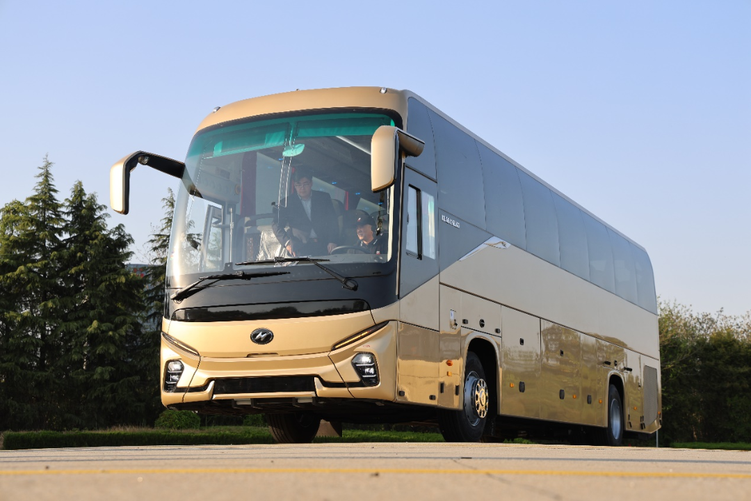 2026客车1-2月销量：苏州金龙3417辆，宇通第2，江铃晶马大增185%