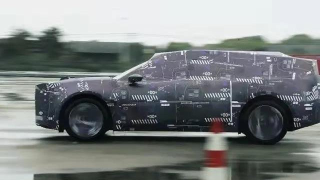 搞噱头玩过头？集度汽车自曝设计手稿，竟还是个四不像！