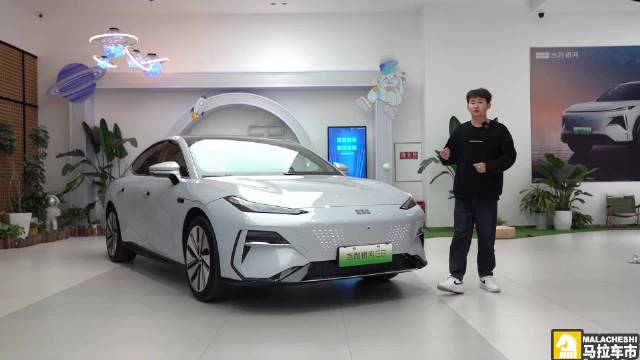 实拍银河E8：上市在即，压力给到了谁？