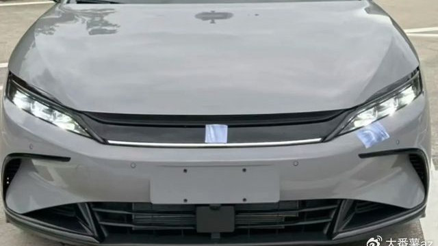 2025款比亚迪汉实拍图曝光！激光雷达+黑化套件，20万级配置拉满