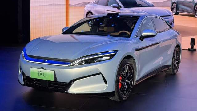 发布会纯唠技术，汉L和唐L的卖车思路，明显和小米SU7不一样