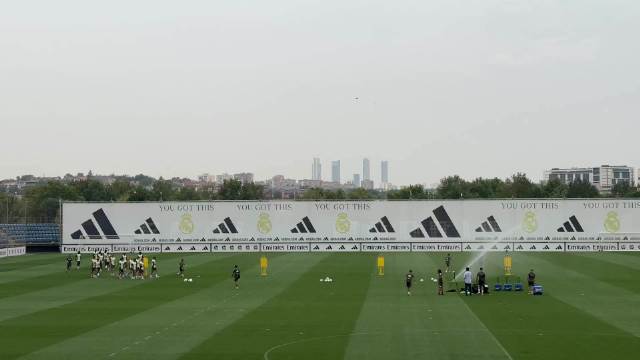 记者：门迪、卡马文加、贝林厄姆、恩德里克缺席皇马今日训练