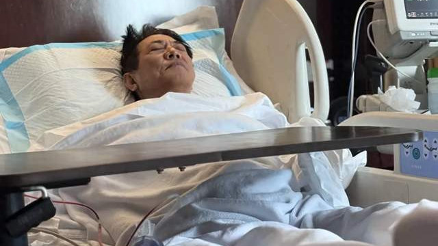 李连杰晒出病床照，评论区一片嘲讽，抛妻弃女成了绕不开的黑点