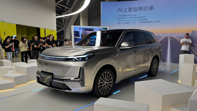 吉利银河M9购车手册：大6座SUV，限时17.38万起，推荐四驱领航版