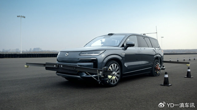 腾势N9以210km/h高速避让成绩 让世界见证中国科技安全新高度