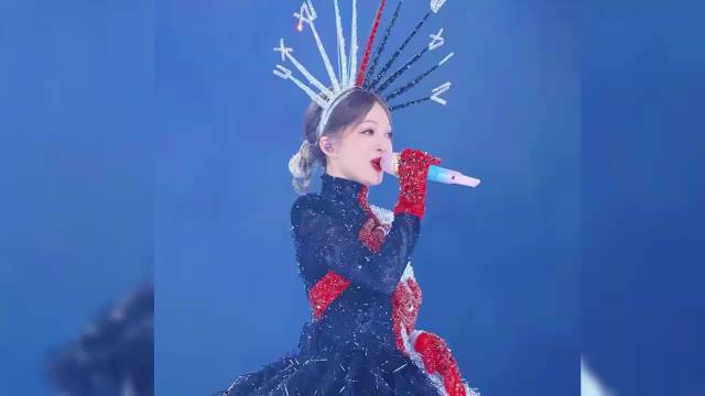 张韶涵深圳演唱会杀疯了！蝴蝶仙子造型美到失语，唱功造型双在线！