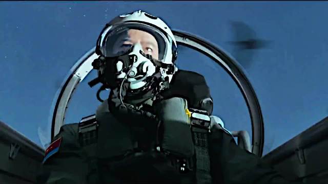 不抛弃不放弃.军人长空之王影视剪辑