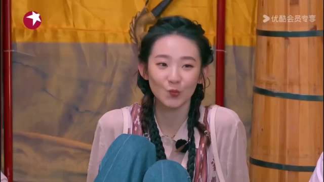 这个节目全程高能爆笑 我快要被张艺凡笑晕了