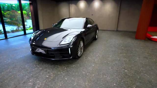 2025款保时捷Panamera 4 豪华与运动的性能车 搭载3升四轮驱动的P