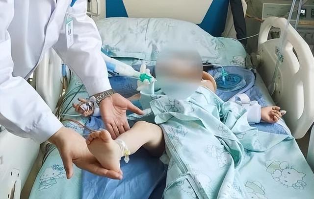 从17楼坠下的4岁女童状况如何?医生:堪称奇迹,两周后或可出院休闲区蓝鸢梦想 - Www.slyday.coM 从17楼坠下的4岁女童状况如何?医生:堪称奇迹,两周后或可出院休闲区蓝鸢梦想 - Www.slyday.coM