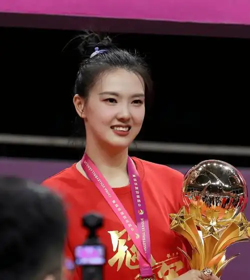 即将退役，代表江苏，拿到全运女排冠军，张常宁能拿多少奖金？