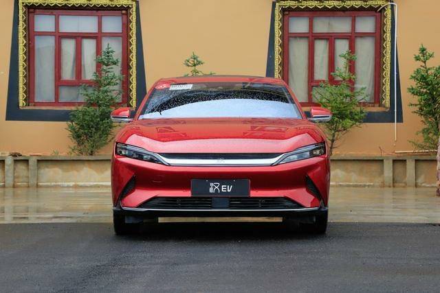 长安深蓝SL03对比比亚迪海豹和汉EV,机会何在?