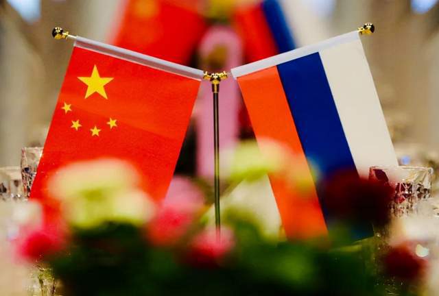 美欧分工对付中俄？欧盟3000亿抗衡中国，31国联手挑衅俄罗斯