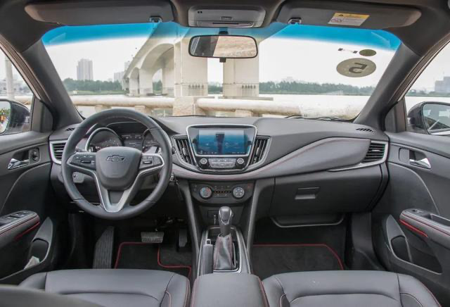 入门合资车终极比拼：起亚K3和科鲁泽哪个更适合你？