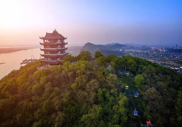 马鞍山女子学院后街喝茶