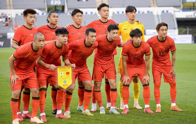 郑智卸任？国足中方教练或敲定，56岁，效力豪门，曾获最佳射手