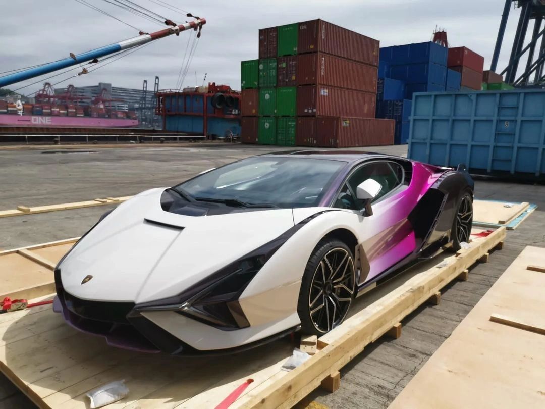 不看车标，还以为哪家电动车企又出新车了呢