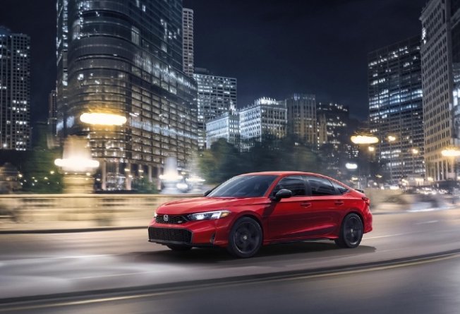 新款Si官图 据悉，新车将会在8月登陆北美市场，预计售价31045美元…