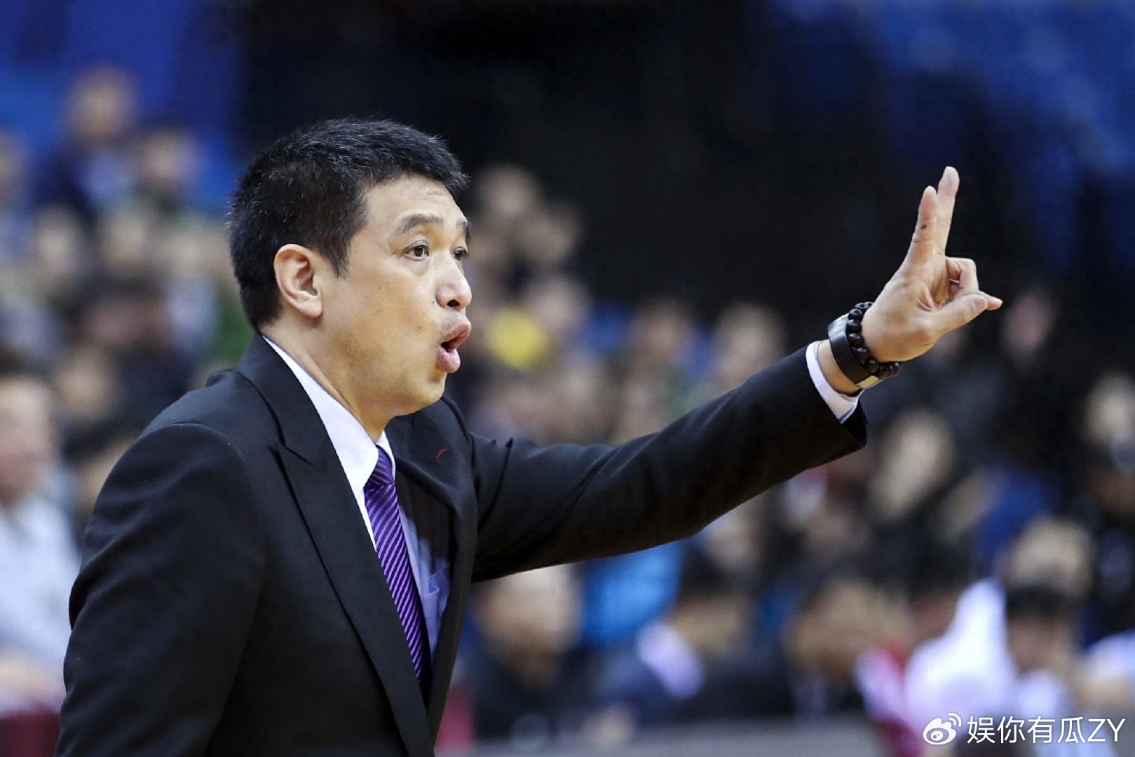 CBA变天了！两家球队换帅，闵鹿蕾告别北控，浙江请回救火教练