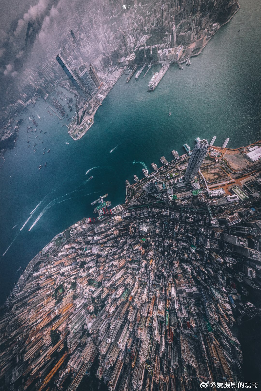 镜头捕捉香港维多利亚港晚风与街头霓虹