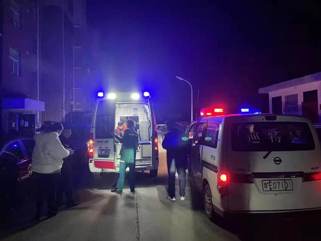 教育整顿 · 我为群众办实事丨生死时速!女子轻生自杀 民警火速救援休闲区蓝鸢梦想 - Www.slyday.coM 教育整顿 · 我为群众办实事丨生死时速!女子轻生自杀 民警火速救援休闲区蓝鸢梦想 - Www.slyday.coM