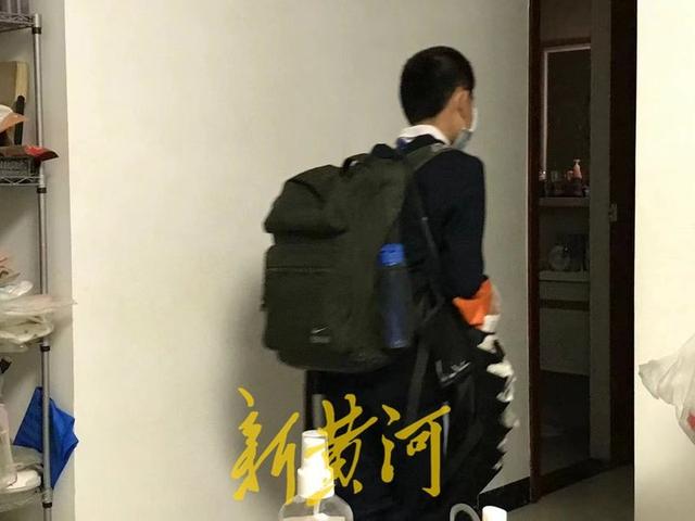经济学家宋清辉12岁儿子坠亡,前一天被班主任点名,深圳龙岗教育局:已介入调查休闲区蓝鸢梦想 - Www.slyday.coM 经济学家宋清辉12岁儿子坠亡,前一天被班主任点名,深圳龙岗教育局:已介入调查休闲区蓝鸢梦想 - Www.slyday.coM