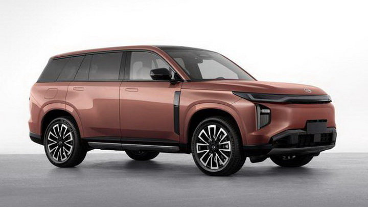 广汽传祺S7新消息：轴距2.8米，搭全新1.5T插混系统！