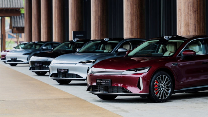 持续热销后再进化，风云A9L光辉（四驱）上市构建高阶旗舰矩阵