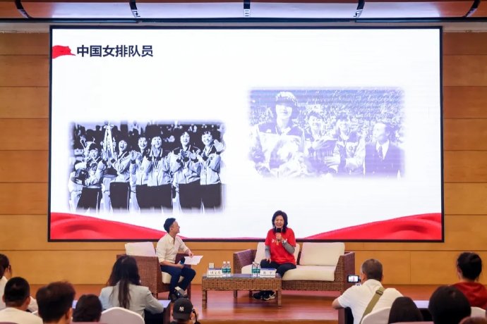 四川蒲江五星学校乡村小学的排球事迹，对郎平的排球推广理念有何启发？