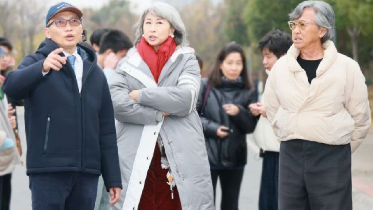 从歌迷到校园面对面！林子祥叶蒨文夫妇惊喜现身武汉学院