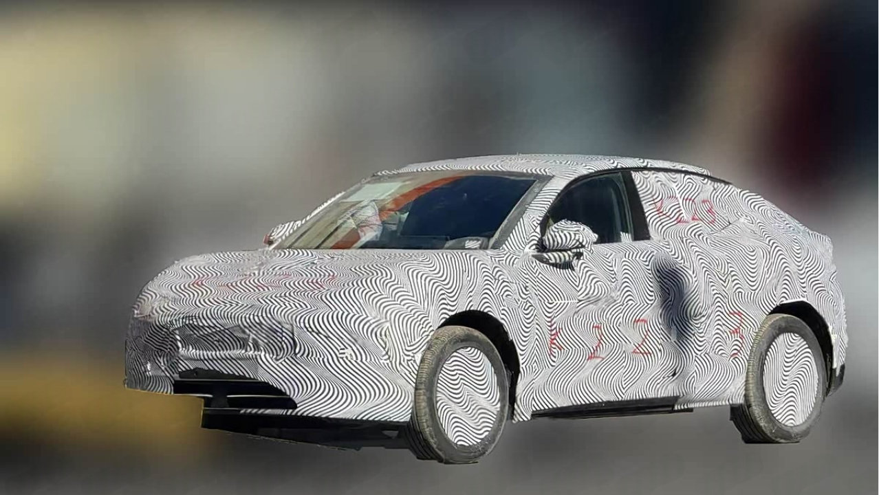 小鹏MONA SUV谍照曝光，定位中型轿跑SUV，爆款预定？