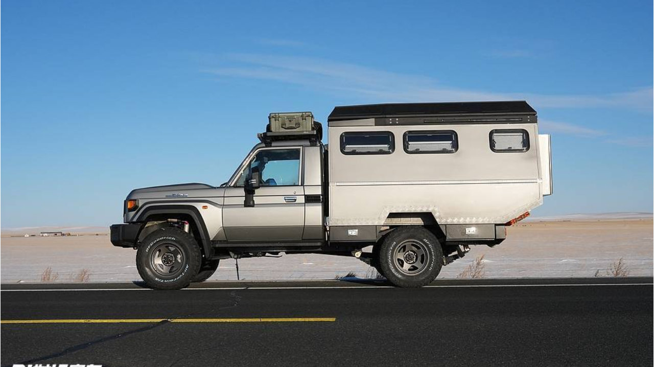 21RV北京房车展｜真正的六边形越野房车！四海飞驰丰田LC79旅居车