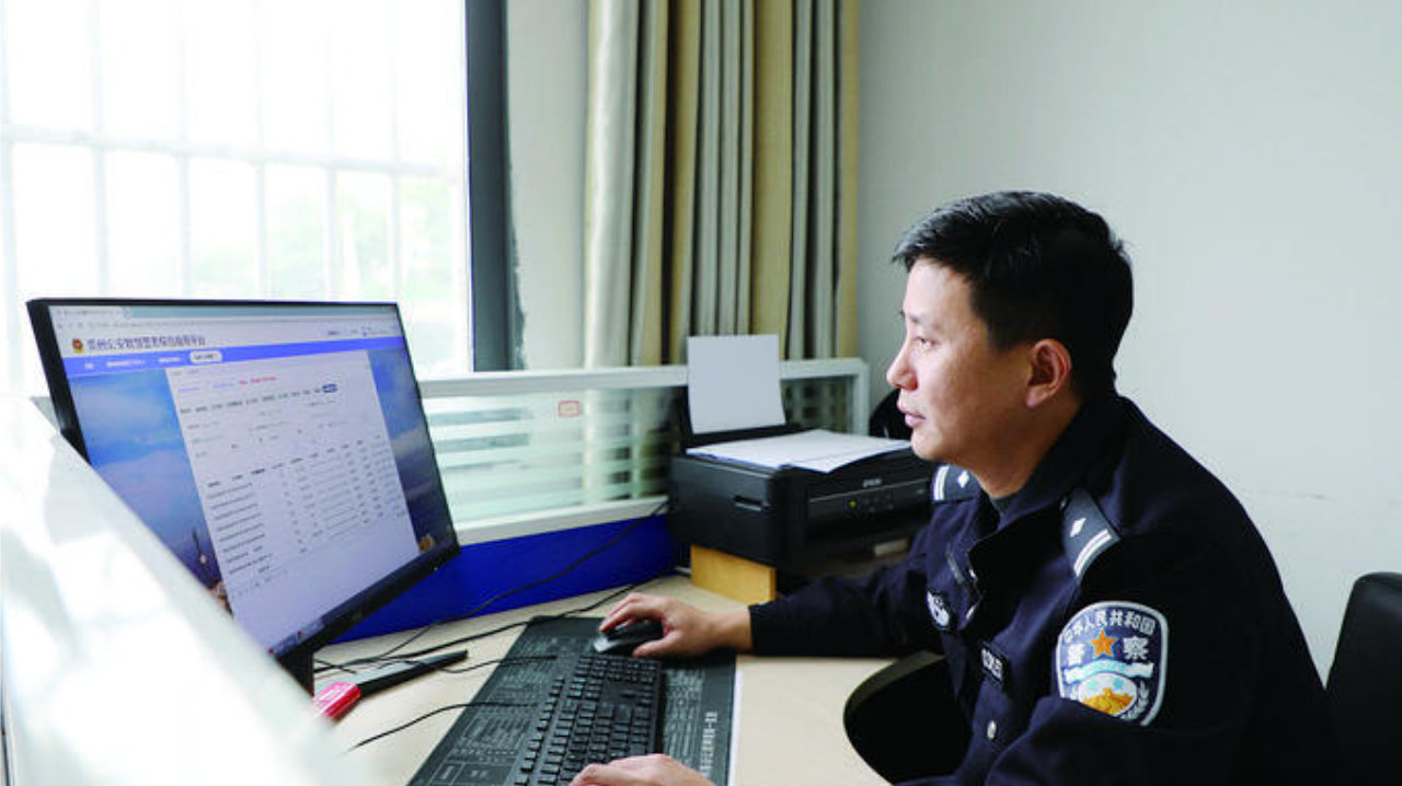 贵州省铜仁市思南县公安局张远：尽职尽责解难题 无怨无悔暖民心