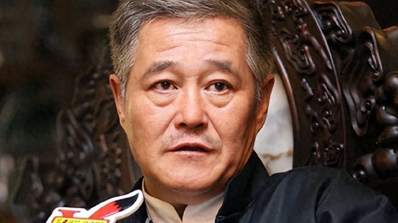 私藏20吨黄金传闻水落石出后，68岁赵本山现状曝光 丝毫不感到意外