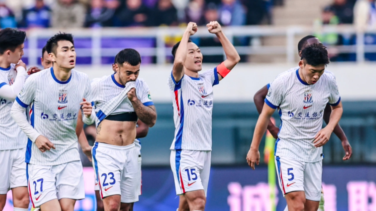 中超：申花客场3-1津门虎亚军收官 阿苏埃路易斯破门吴曦点射