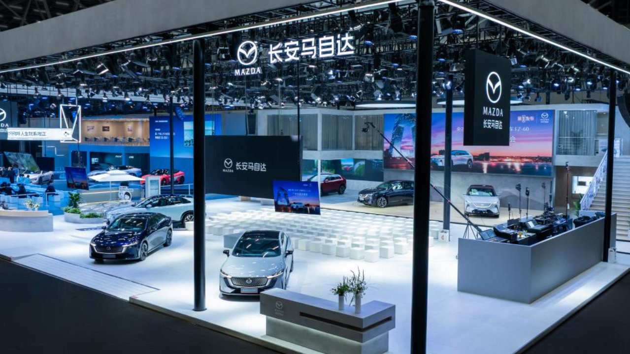 连续两月销冠+设计大奖收割机，EZ-60如何定义新能源全球车？