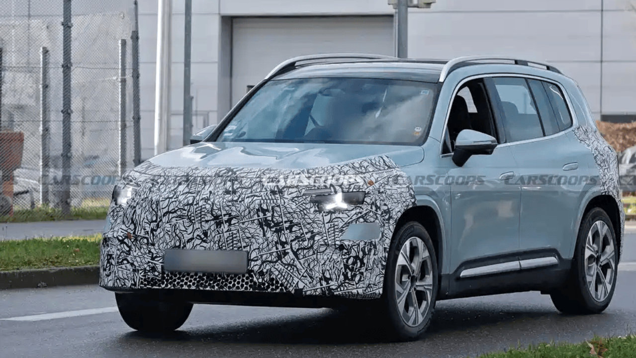 全新奔驰GLB谍照曝光，侧面似精灵#5，燃油/纯电双版本