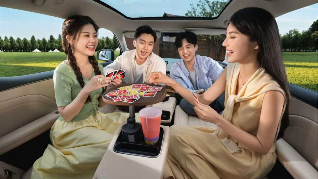 AIONi60上市订单火爆开启交付热潮，车俩批量发运全国