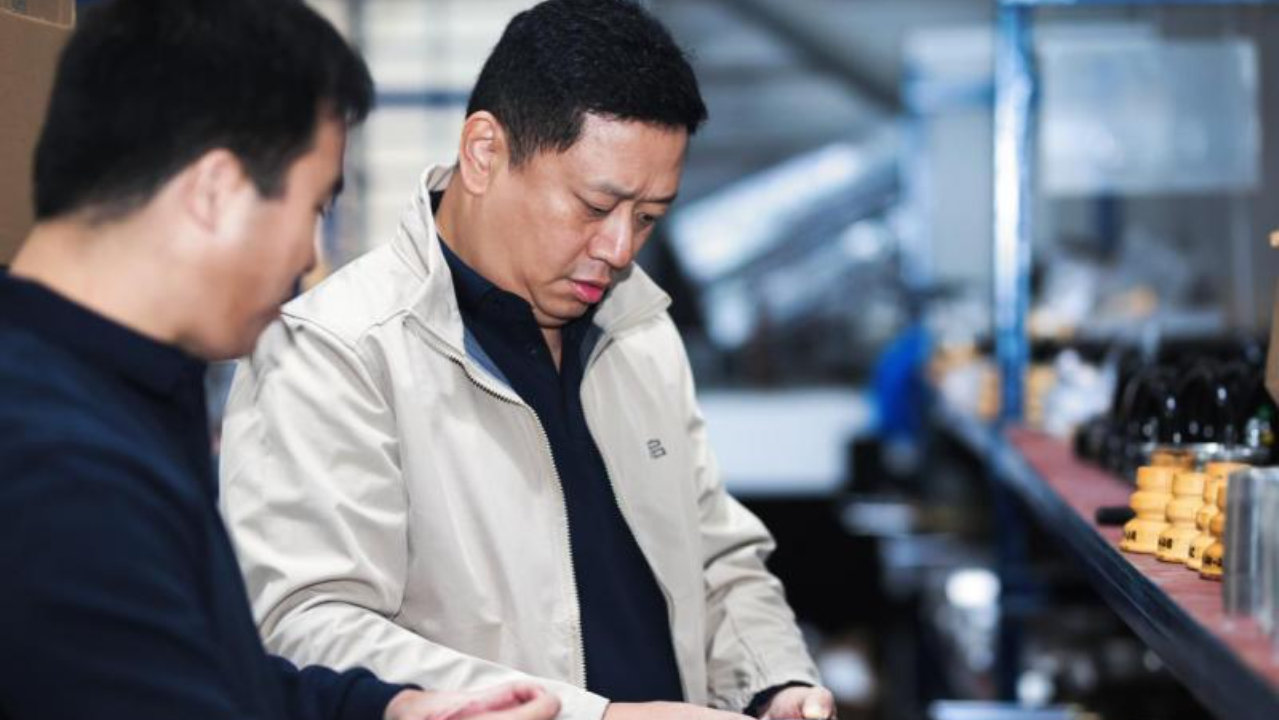 青车谈快报：启境汽车首款车型完成底盘评审