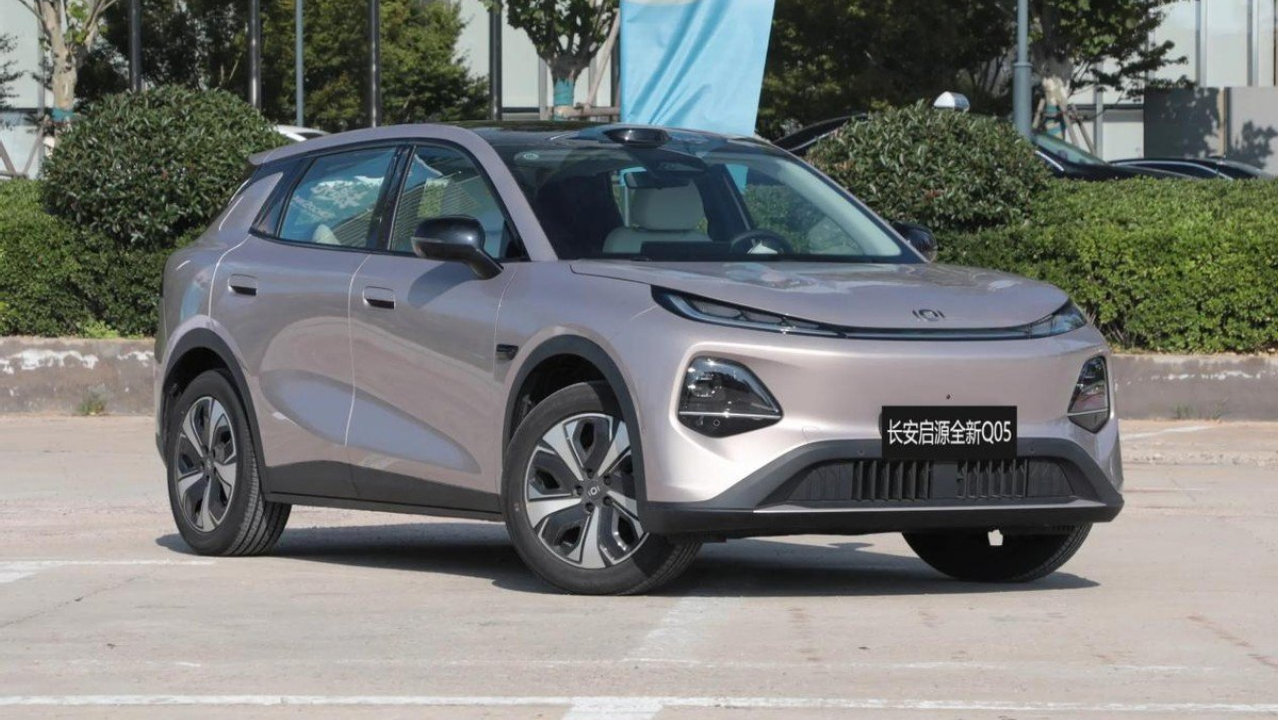 10万级纯电SUV相争！长安启源全新Q05和比亚迪元UP谁更懂消费者？