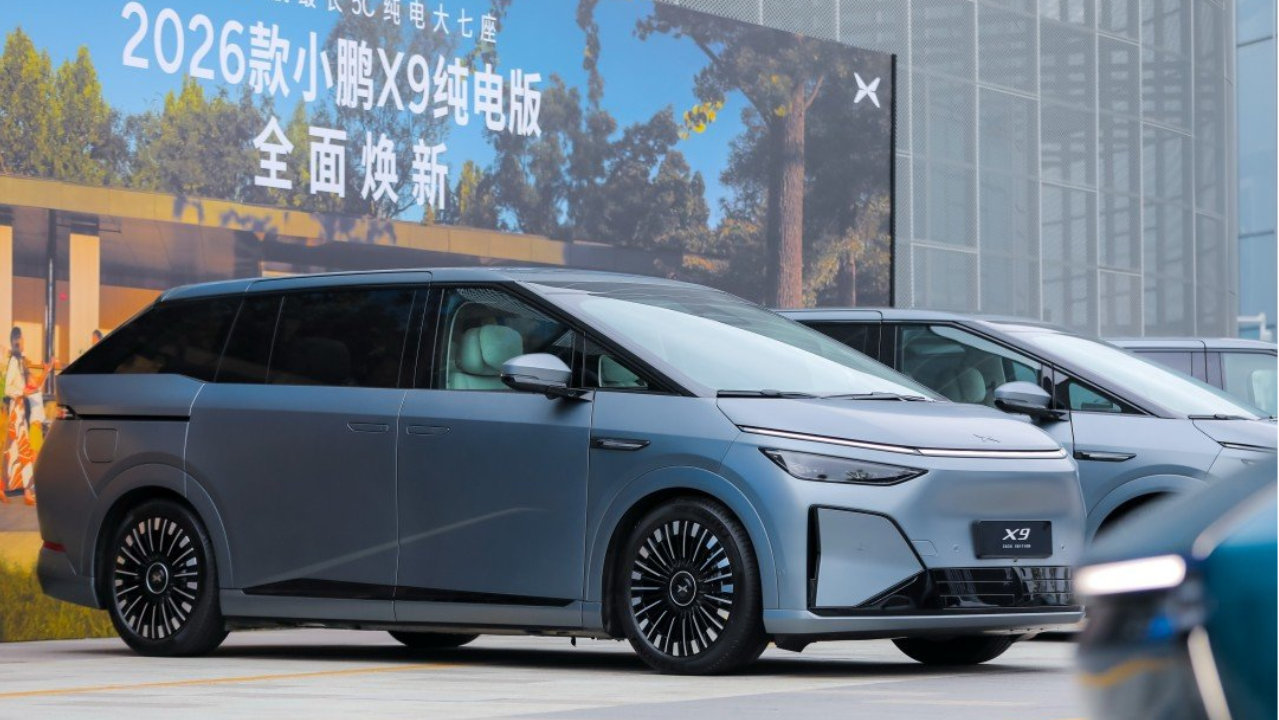 标配图灵AI芯片与第二代VLA 2026款小鹏X9纯电版上市售30.98万元起