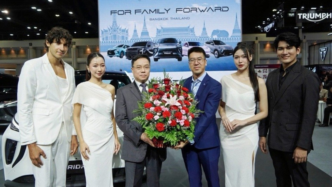 加速出海，东风风行携FRIDAY与星海V9亮相曼谷车展