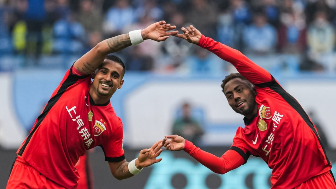 中超3连冠！大连英博0-1上海海港，加布里埃尔闪电进球致胜