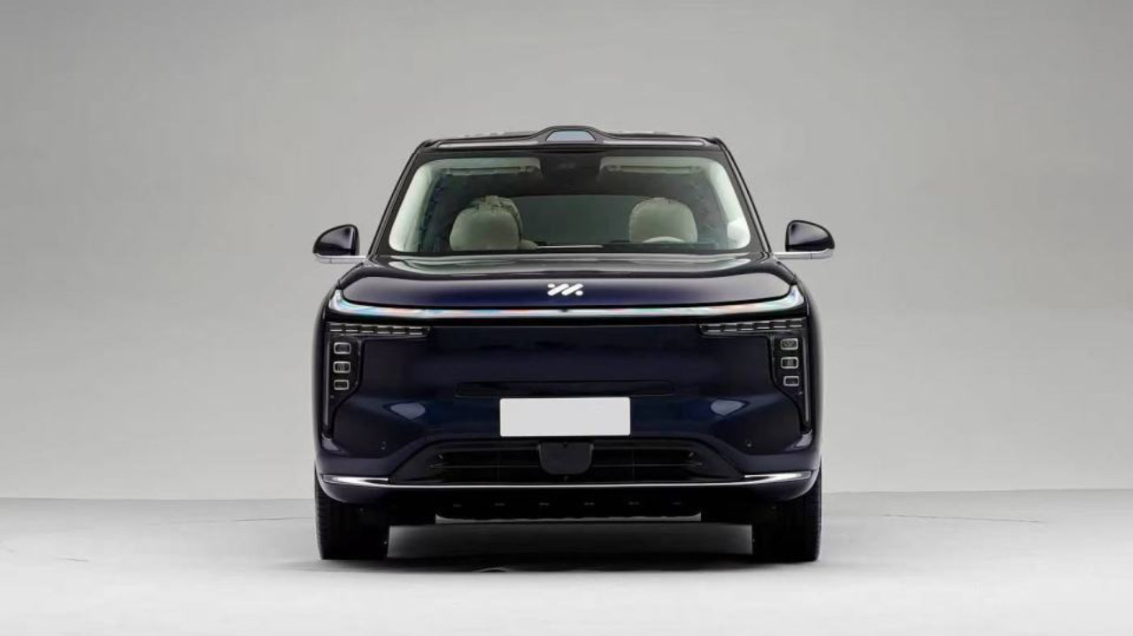 限时32.28万起 增程纯电续航402km/灵蜥数字底盘3.0 智己LS9上市